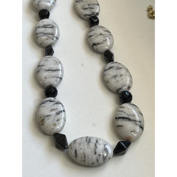 Vintage Zebra Jasper Stone Necklace Oval Beads 18” - Picture 4 of 5